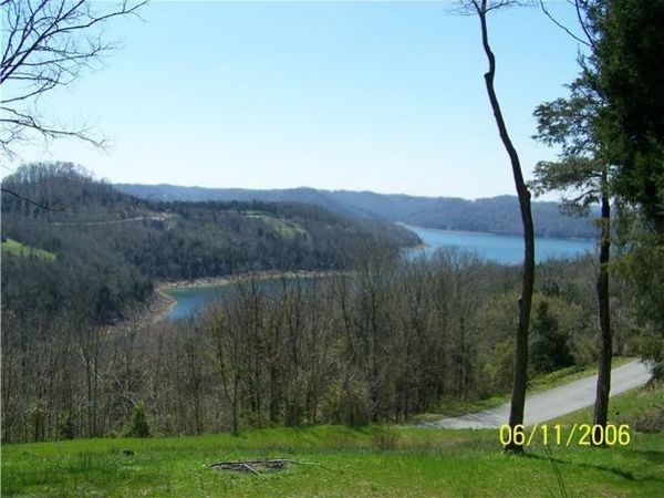 112 Harbor Pointe , Silver Point, TN 38582