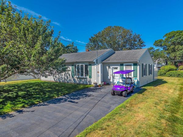 33 Fenwood, Old Saybrook, CT 06475