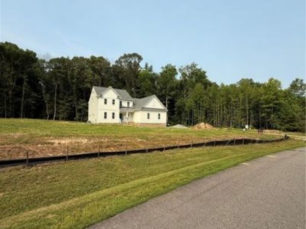 1044 Holly Stone Drive, Mechanicsville, VA 23111