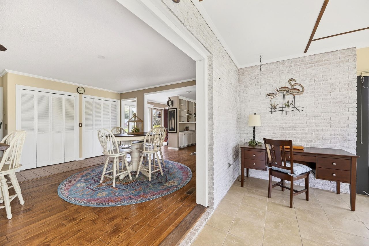 207 Cooper Drive Photo 11