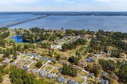 207 Cooper Drive photo 4