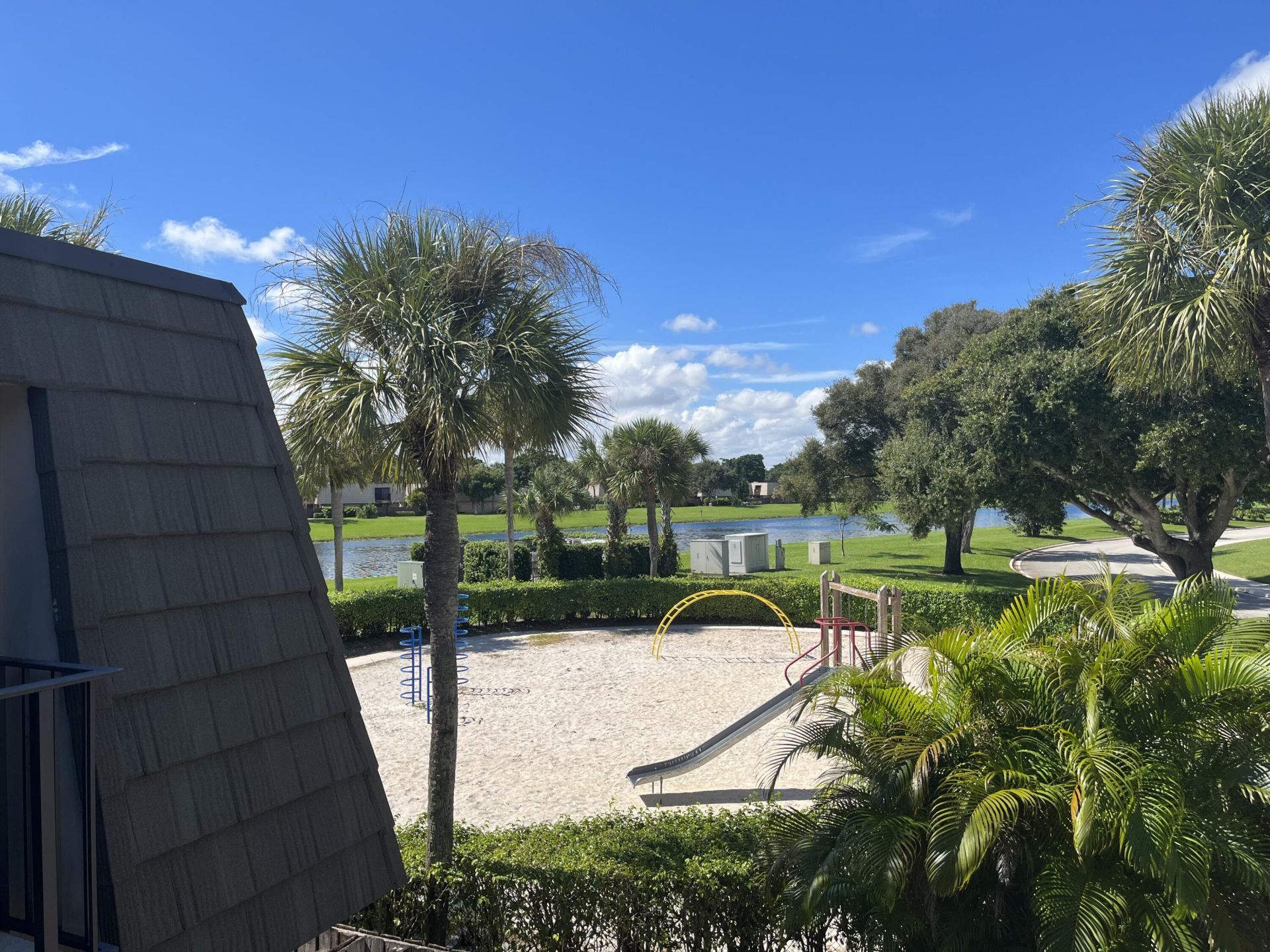 621 6th Way, West Palm Beach, FL 33407 Photo