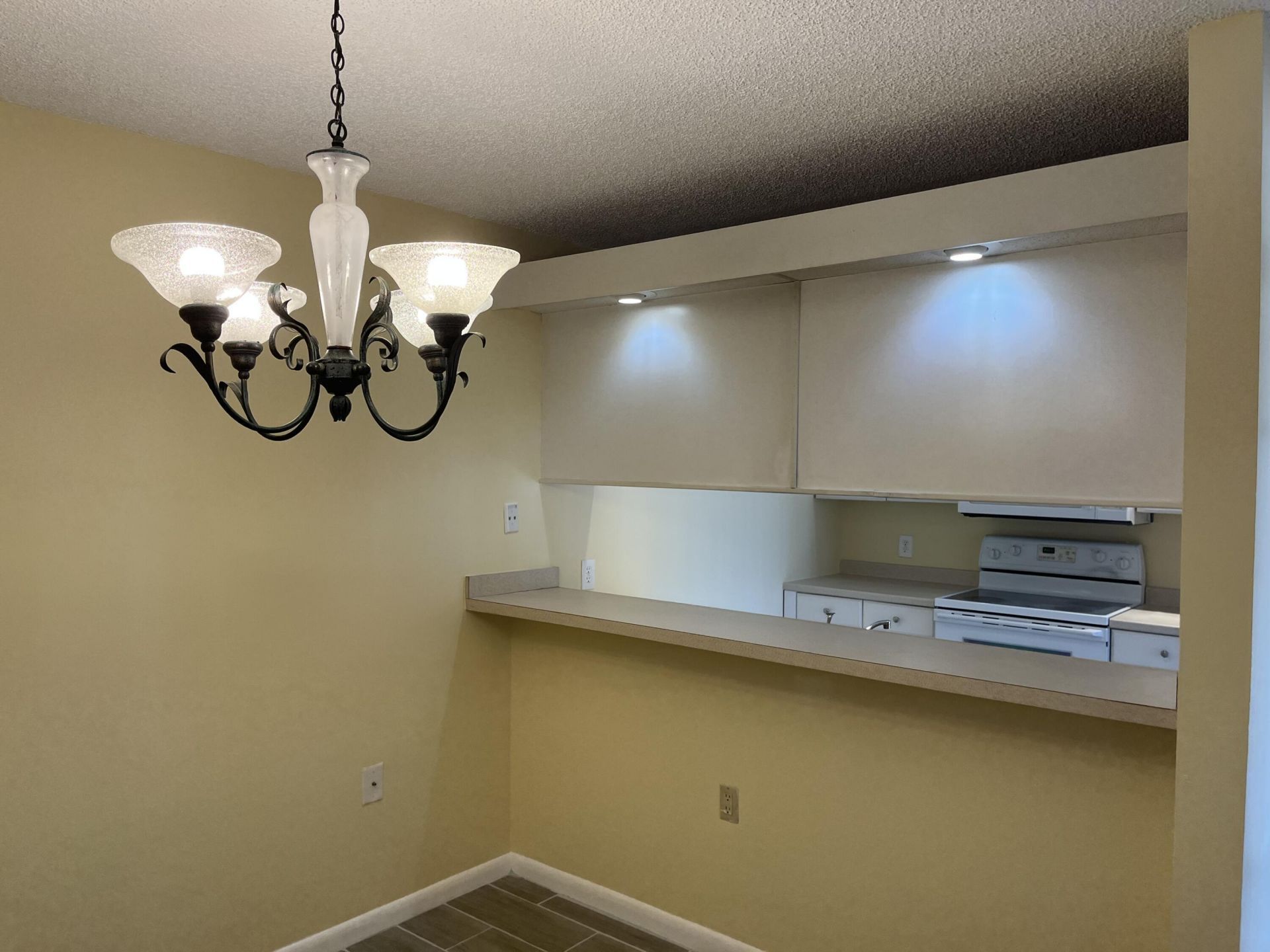 621 6th Way, West Palm Beach, FL 33407 Photo