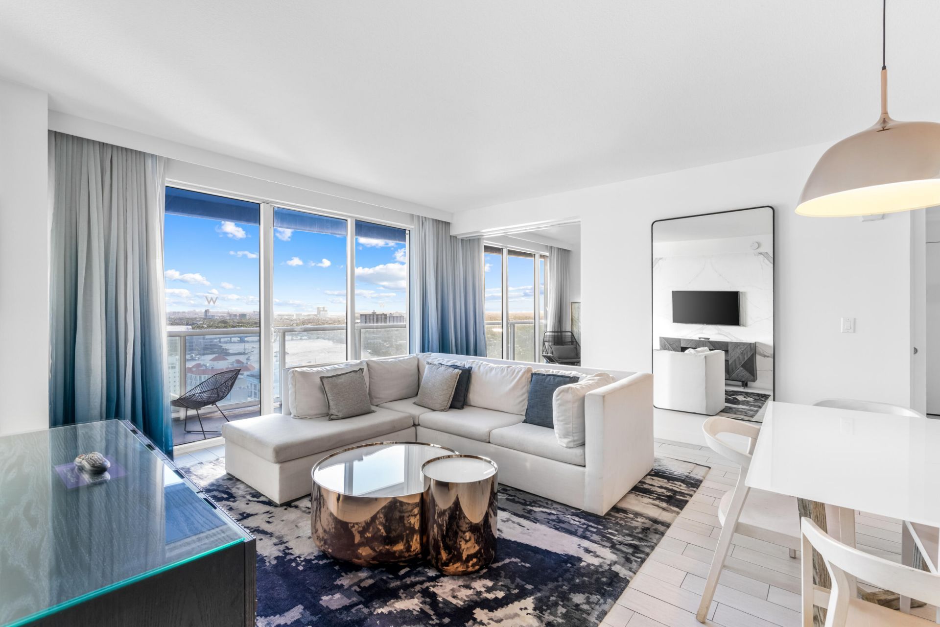 3101 Bayshore Drive, Unit 2105, Fort Lauderdale, FL 33304 Photo