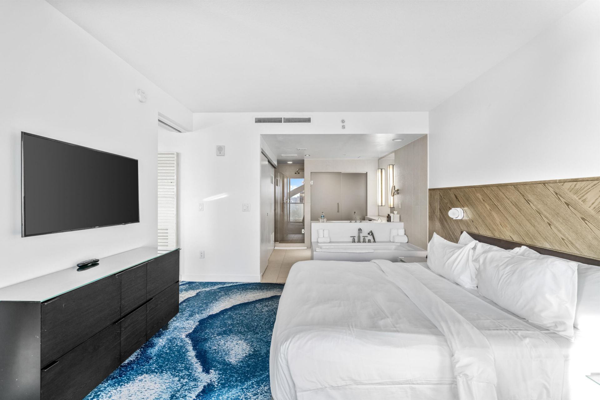 3101 Bayshore Drive, Unit 2105, Fort Lauderdale, FL 33304 Photo