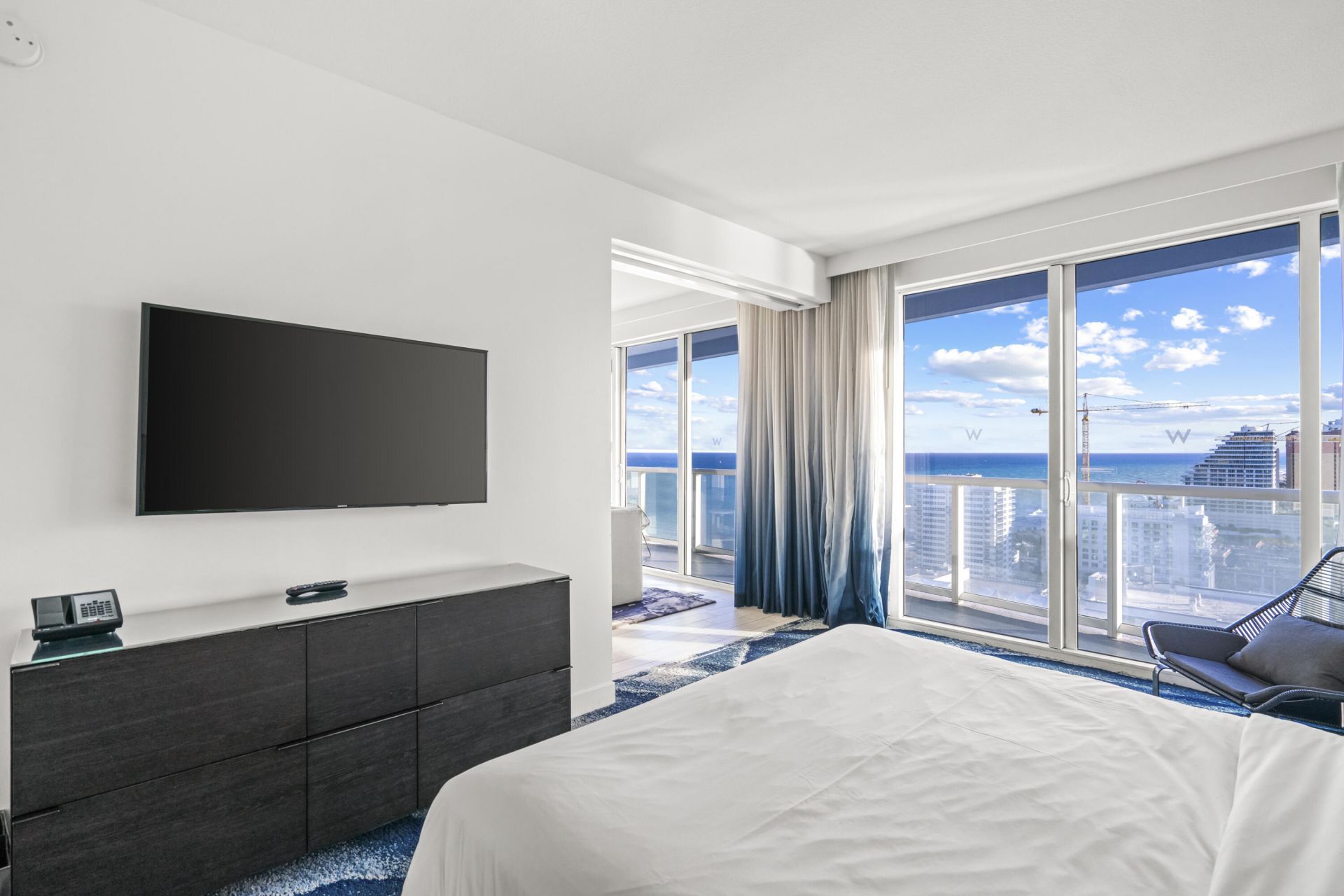 3101 Bayshore Drive, Unit 2105, Fort Lauderdale, FL 33304 Photo