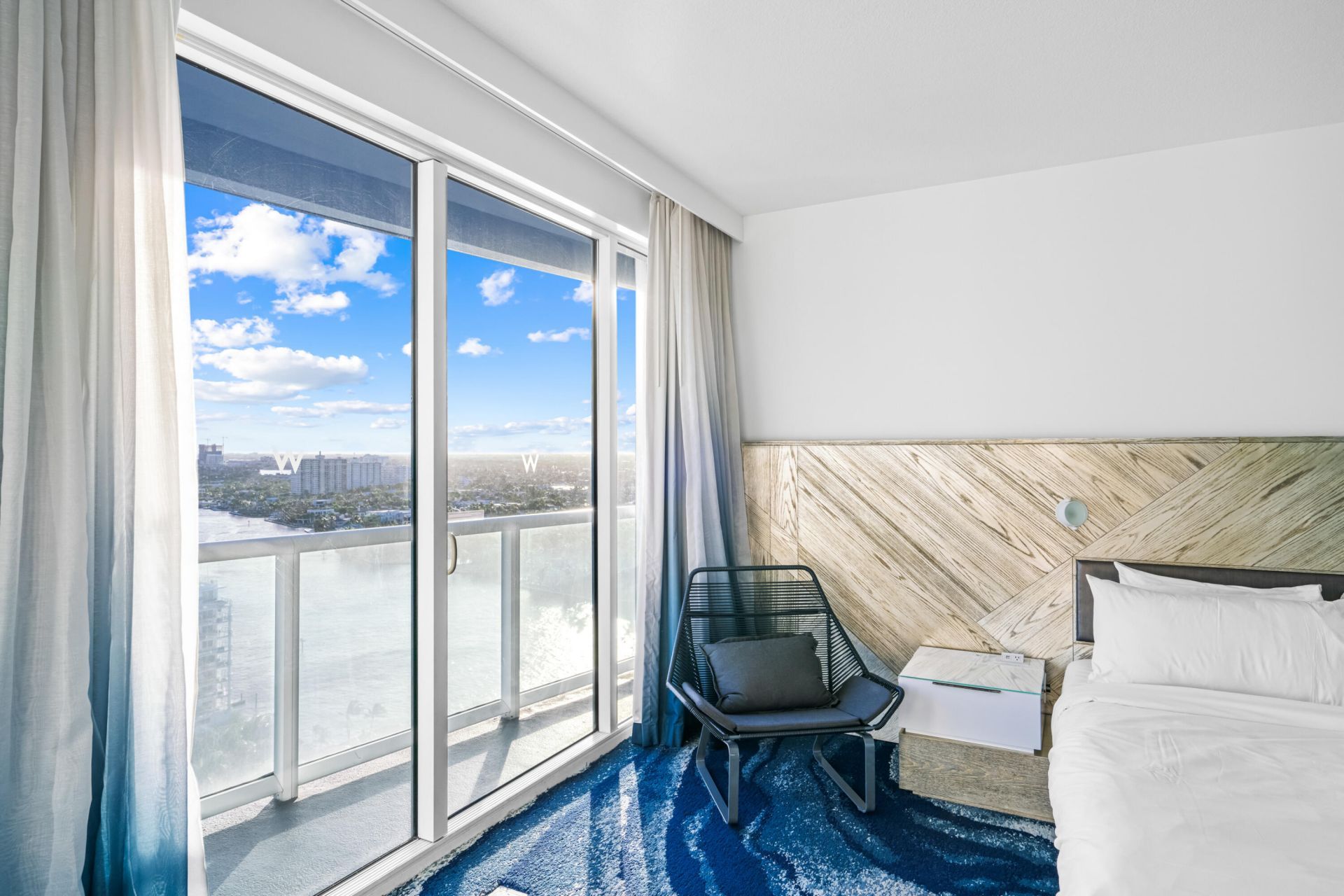 3101 Bayshore Drive, Unit 2105, Fort Lauderdale, FL 33304 Photo