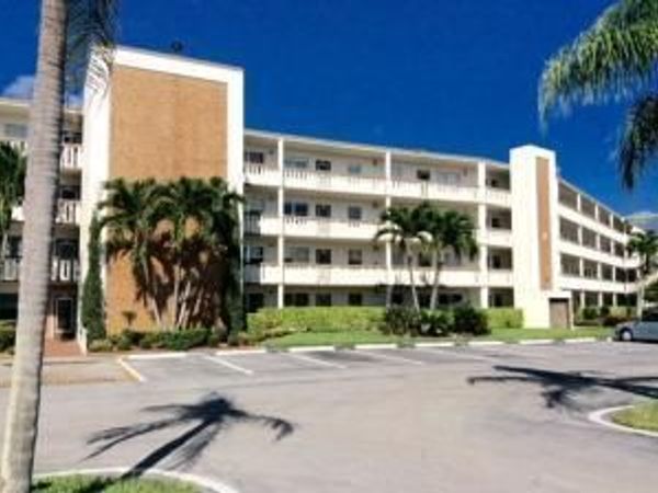 4037 Hythe C, Boca Raton, FL 33434