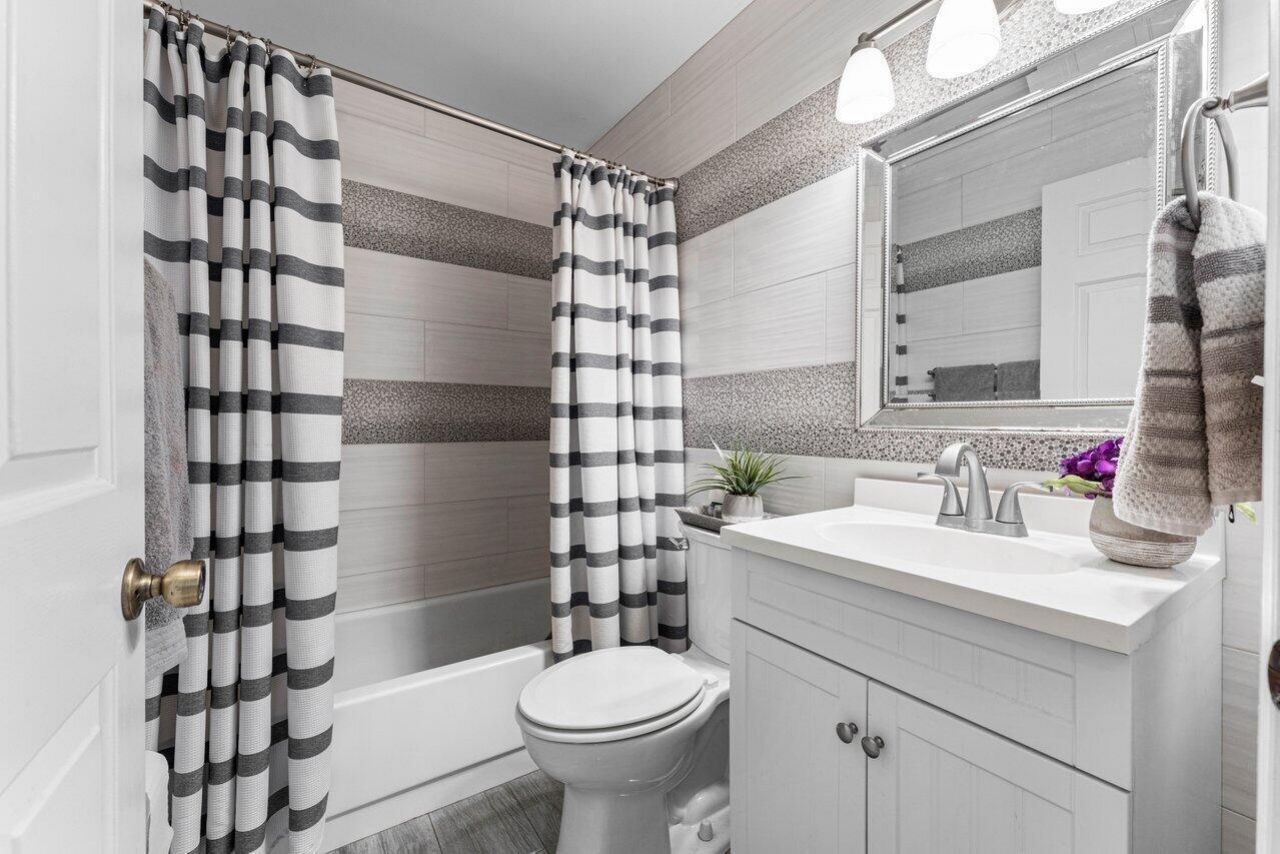 10 Via De Casas Sur, Unit 104, Boynton Beach, FL 33426 Photo