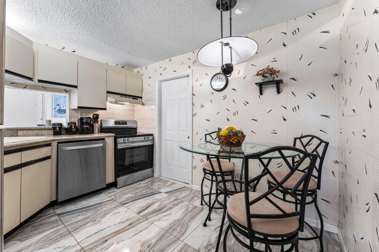 10 Via De Casas Sur, Unit 104, Boynton Beach, FL 33426 Photo