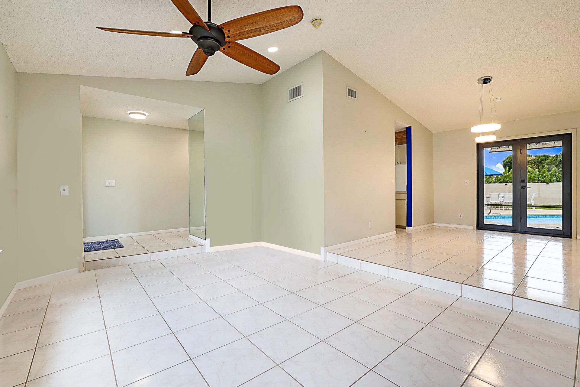 7597 Nemec Drive N, Lake Clarke Shores, FL 33406 Photo