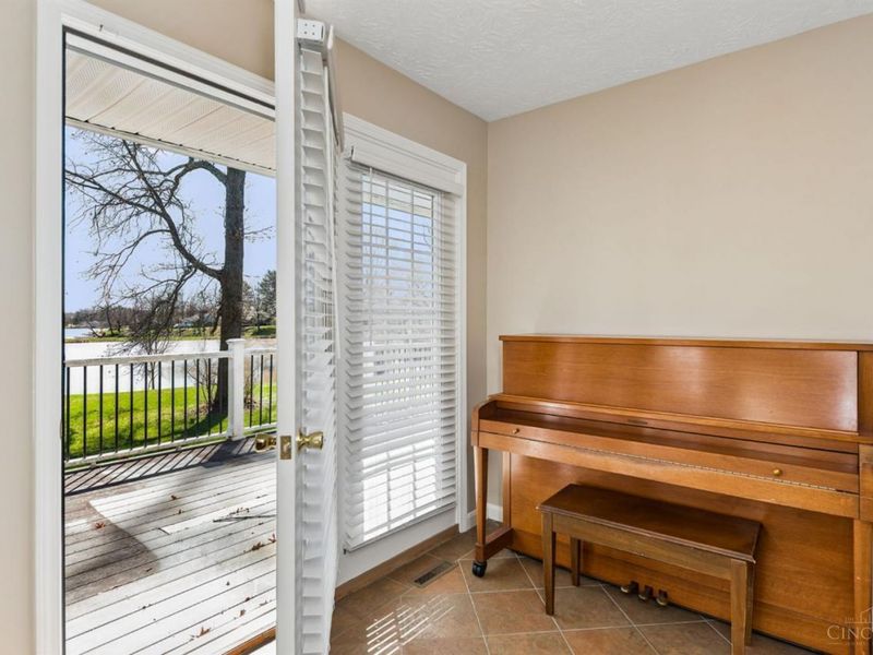 1132 Lorelei Drive, Perry Twp, OH 45118 Photo 19