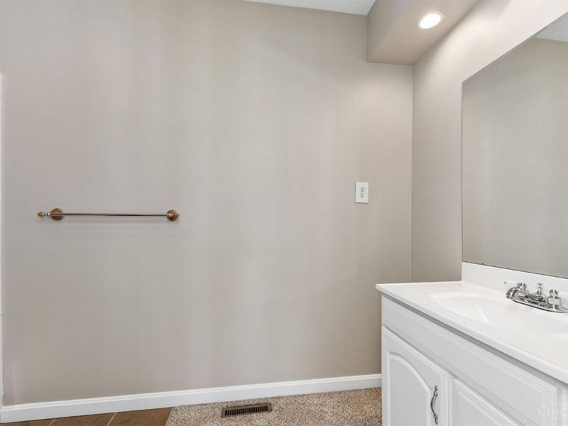 1132 Lorelei Drive, Perry Twp, OH 45118 Photo 34