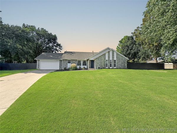 13406 S 125th Place E, Broken Arrow, OK 74011
