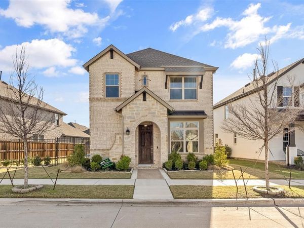 4315 Smokey Quartz Lane, Arlington, TX 76005