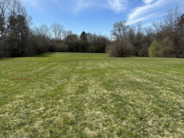 110 E Farnham Lane , Wheaton, IL 60189