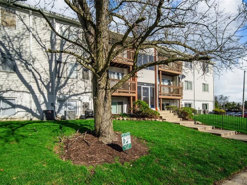 5645 Coach Drive, Unit L (#117), Kettering, OH 45440 Photo 3