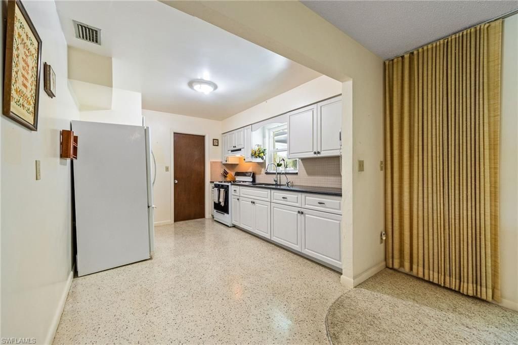 213 Richmond Ave S, Lehigh Acres, FL 33936 Photo