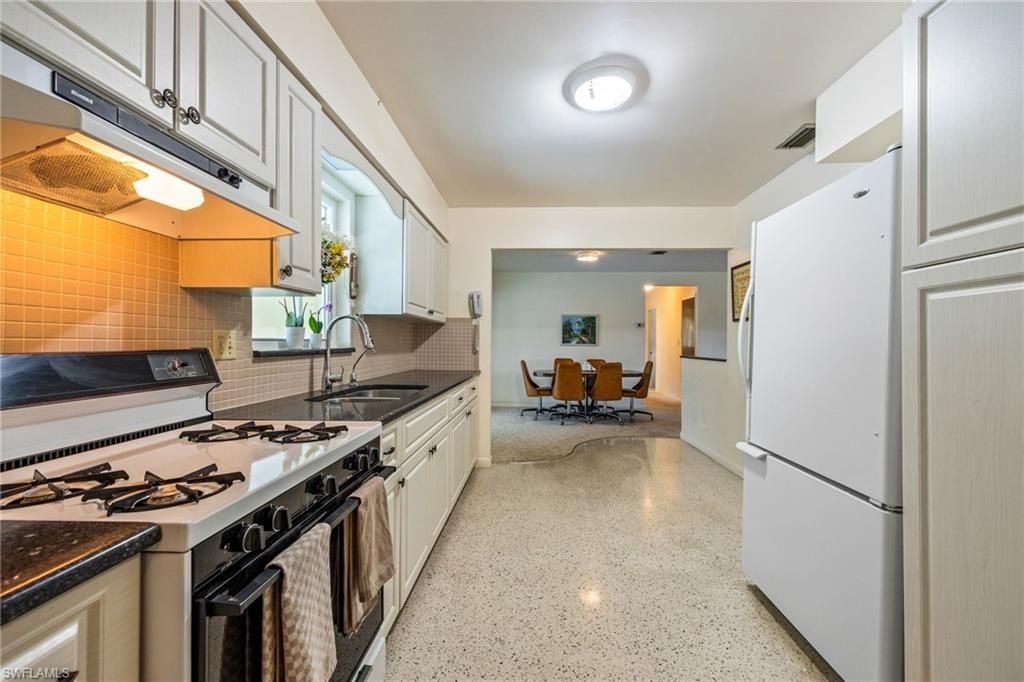 213 Richmond Ave S, Lehigh Acres, FL 33936 Photo