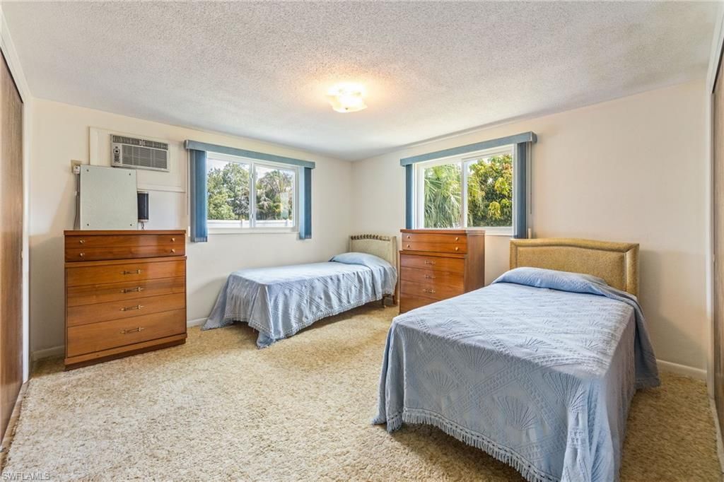 213 Richmond Ave S, Lehigh Acres, FL 33936 Photo