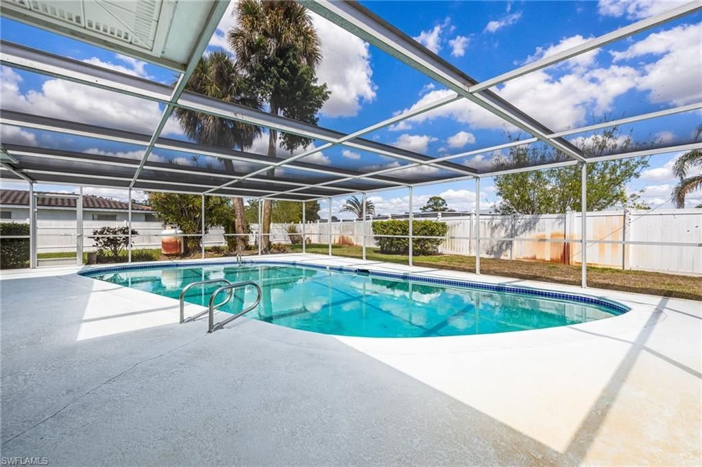 213 Richmond Ave S, Lehigh Acres, FL 33936 Photo