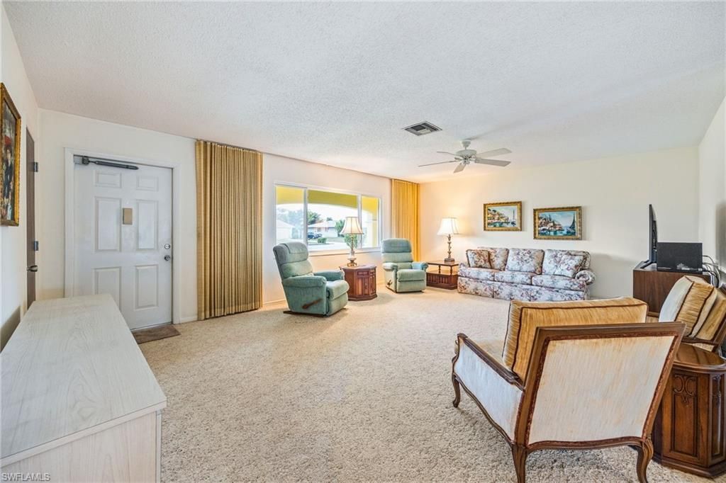 213 Richmond Ave S, Lehigh Acres, FL 33936 Photo