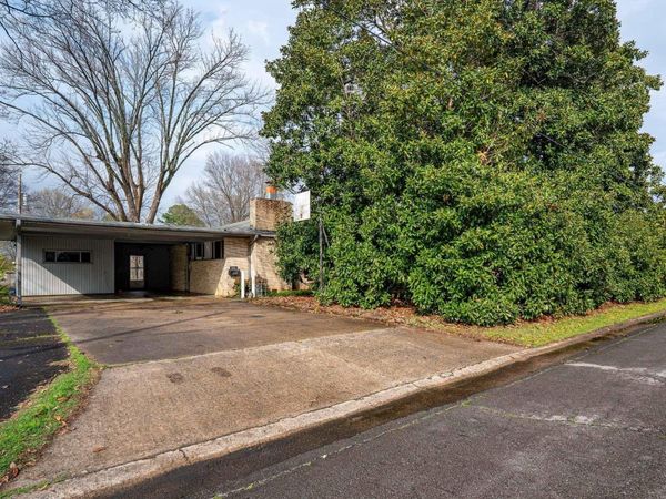 610 Fourth Street, Conway, AR 72032