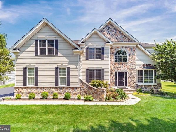 915 MATHER DRIVE, BEAR, DE 19701