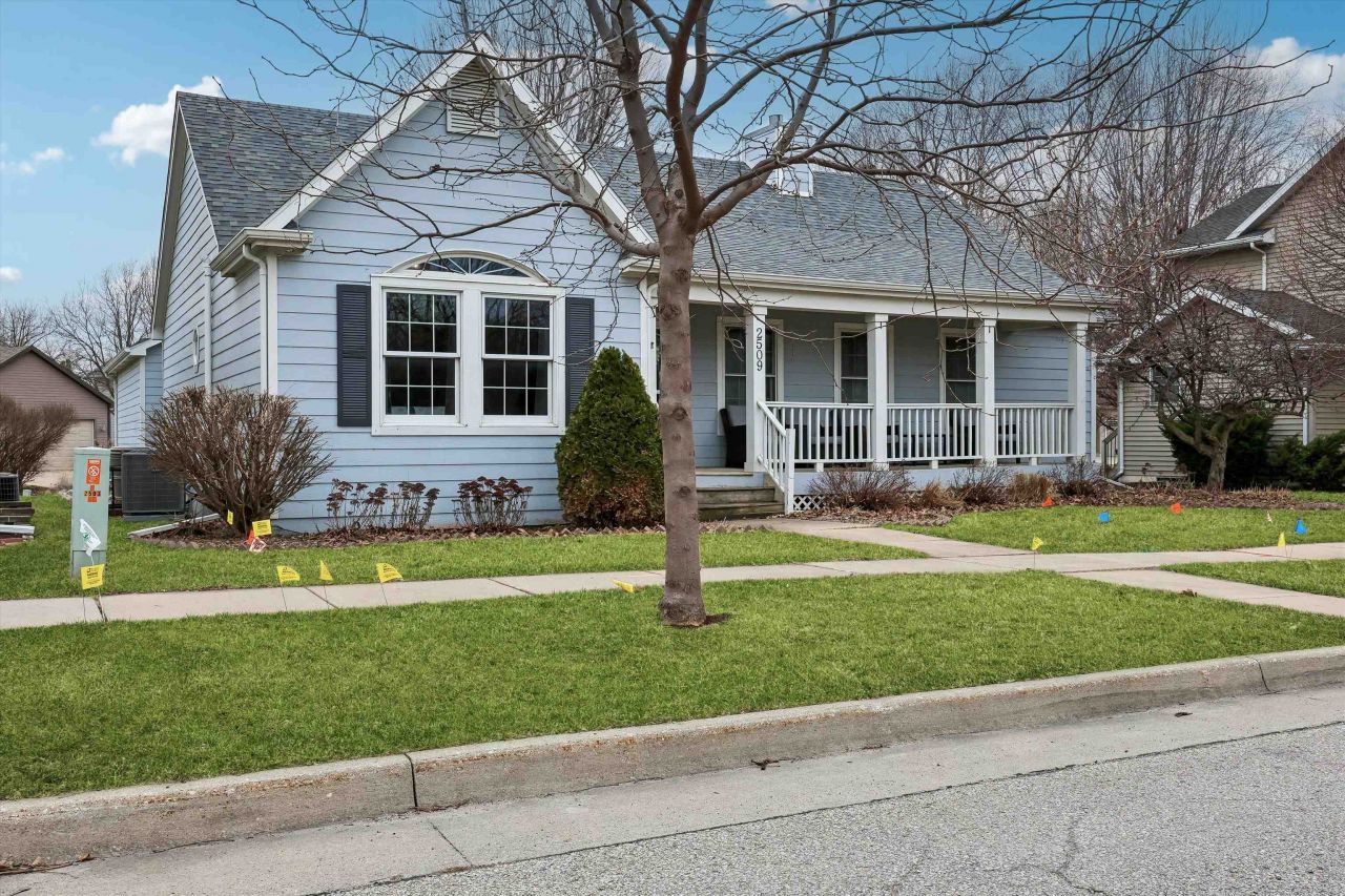 2509 Kent Avenue, Other, IA 50010 Main Photo