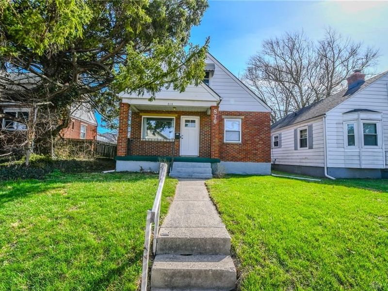 816 S Smithville Road, Dayton, OH 45403 Photo 1