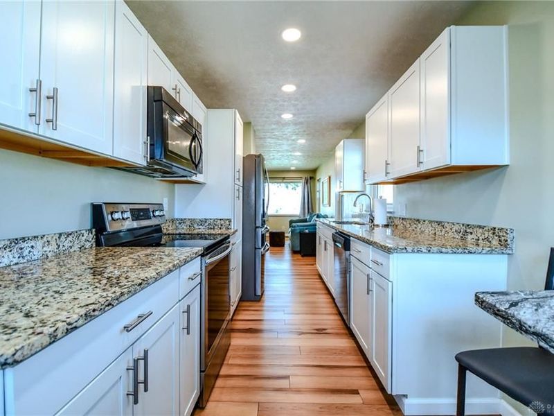 816 S Smithville Road, Dayton, OH 45403 Photo 13