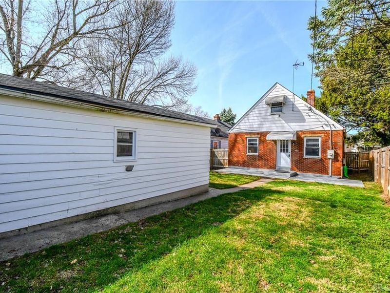 816 S Smithville Road, Dayton, OH 45403 Photo 32