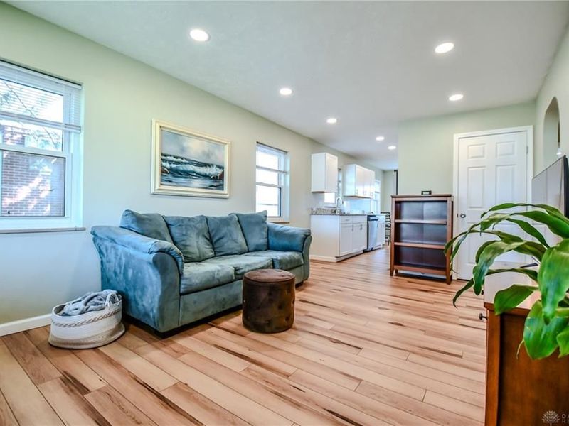 816 S Smithville Road, Dayton, OH 45403 Photo 7