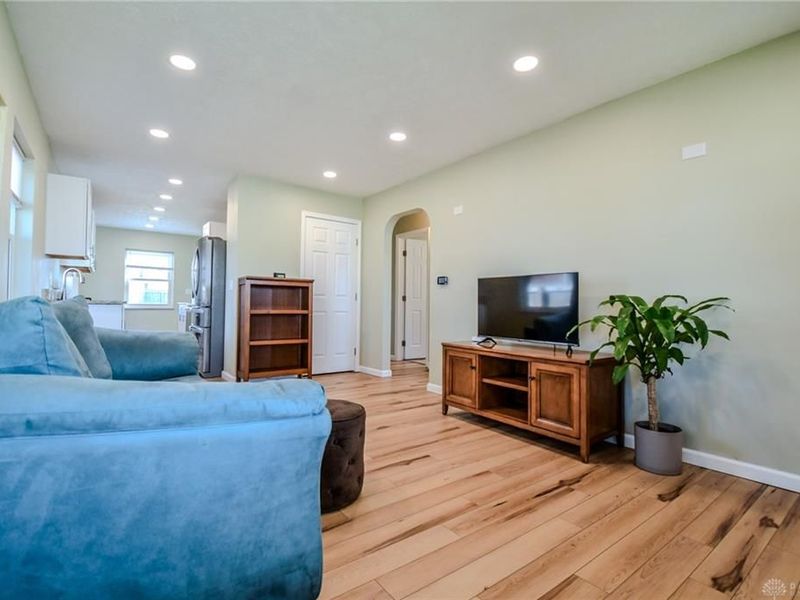 816 S Smithville Road, Dayton, OH 45403 Photo 8