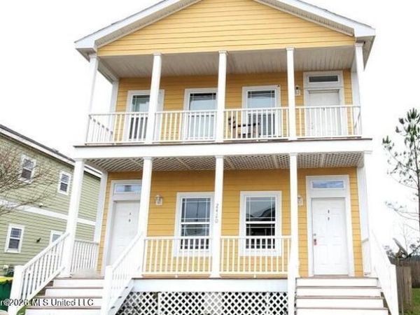 2501 Gladiolus Street, Ocean Springs, MS 39564