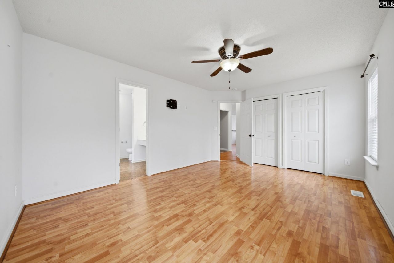 10 Bridle Path Court Photo 15