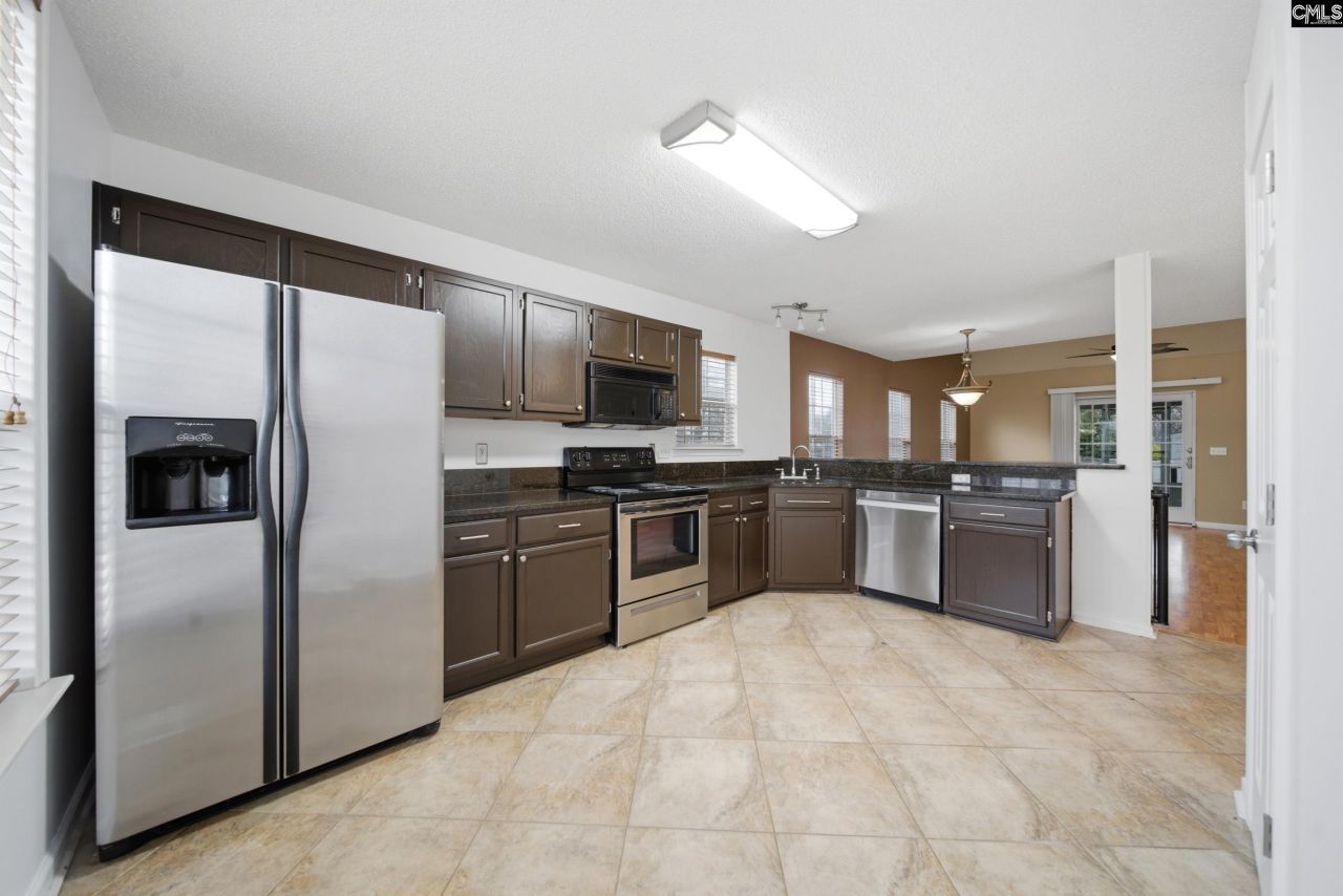 10 Bridle Path Court Photo 5