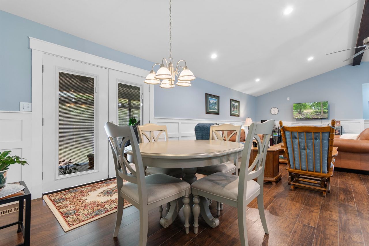 505 Country Club Dr. Photo 11