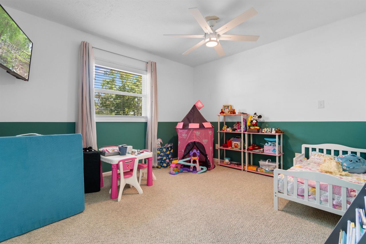 505 Country Club Dr. Photo 19