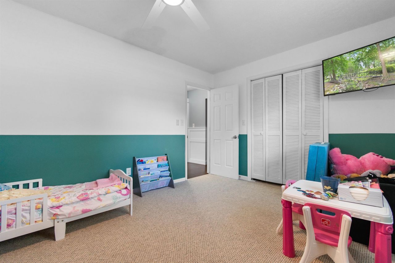 505 Country Club Dr. Photo 20