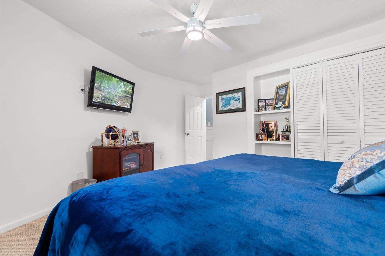 505 Country Club Dr. Photo 23