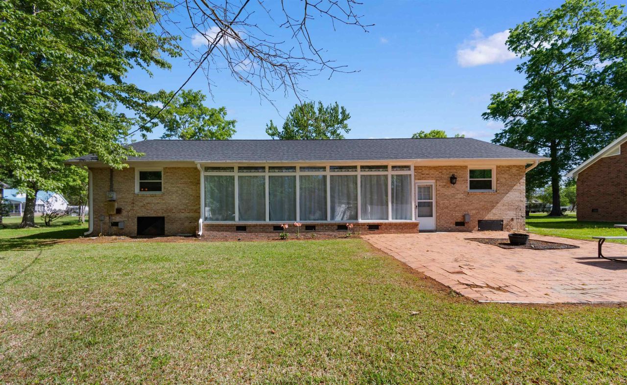 505 Country Club Dr. Photo 33