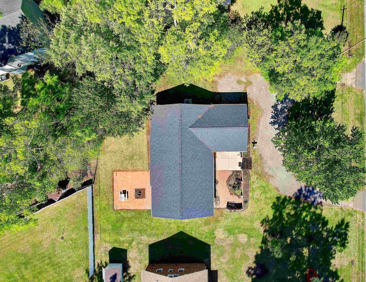 505 Country Club Dr. Photo 37