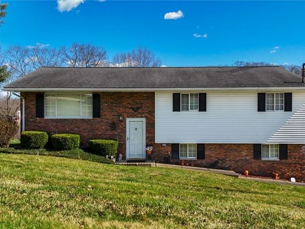 234 Woodlawn Avenue, Belpre, OH 45714