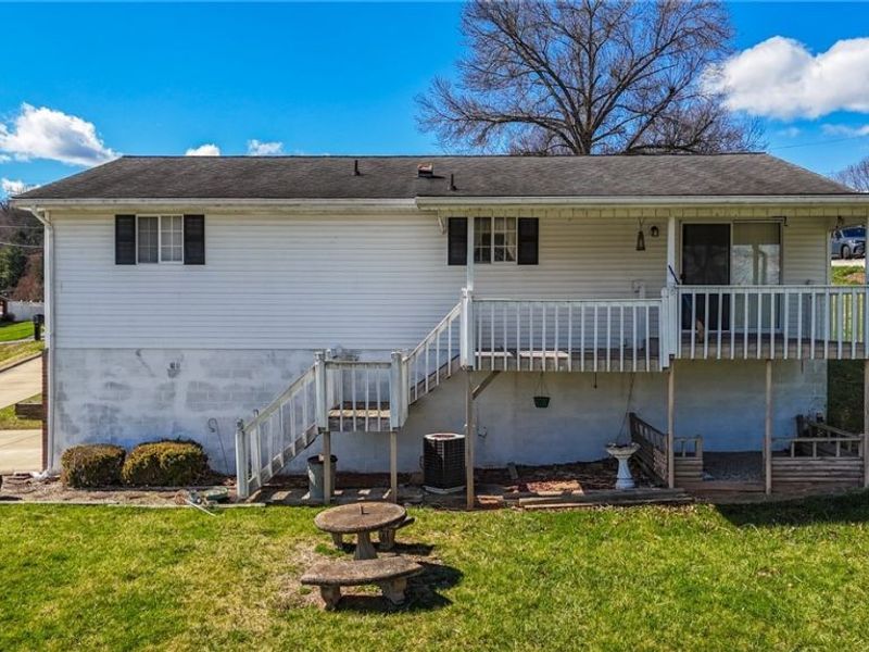 234 Woodlawn Avenue, Belpre, OH 45714 Photo 3