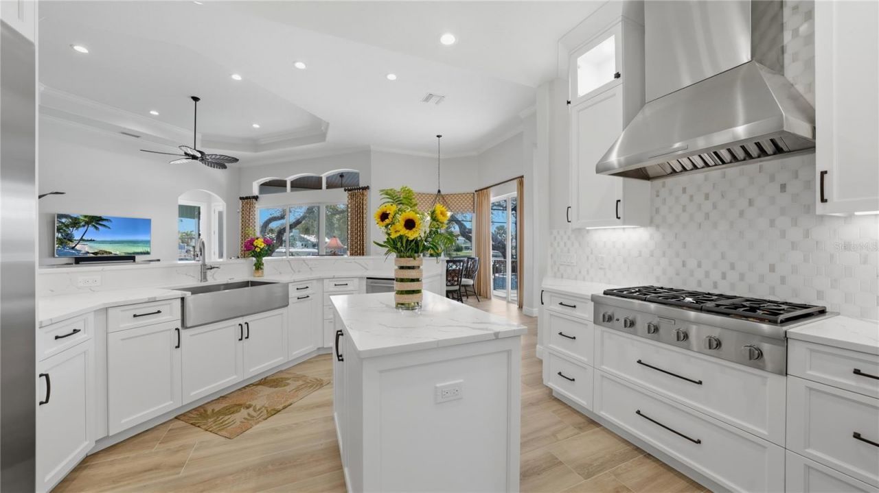 7637 Cove Terrace, Sarasota, FL 34231 Photo