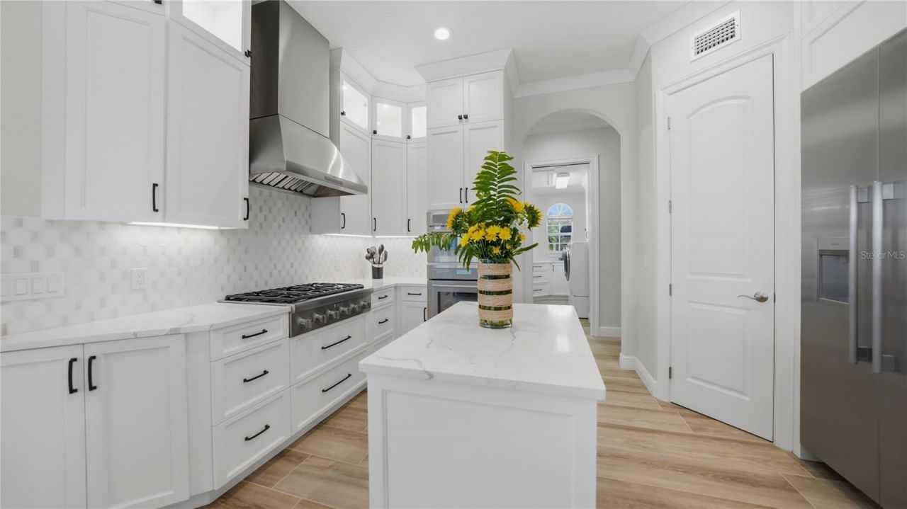 7637 Cove Terrace, Sarasota, FL 34231 Photo
