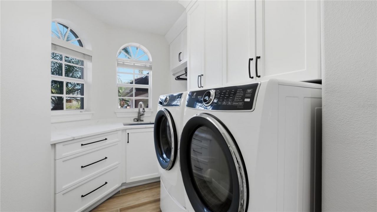 7637 Cove Terrace, Sarasota, FL 34231 Photo
