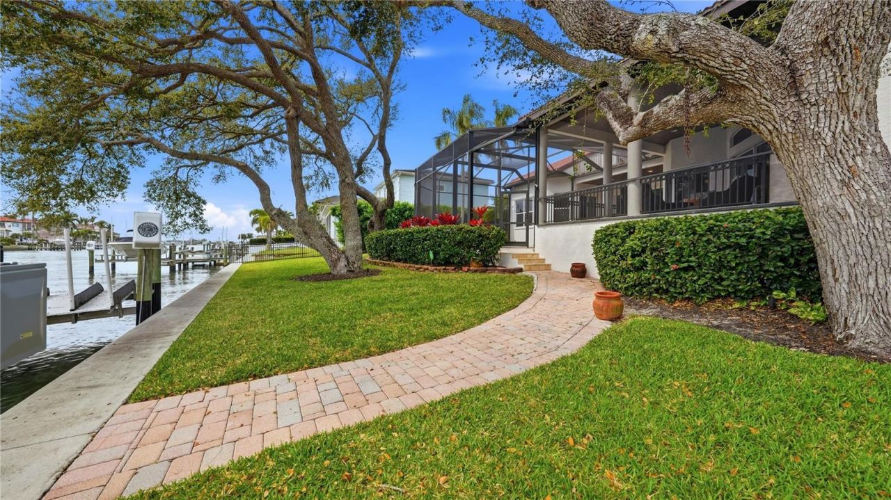 7637 Cove Terrace, Sarasota, FL 34231 Photo