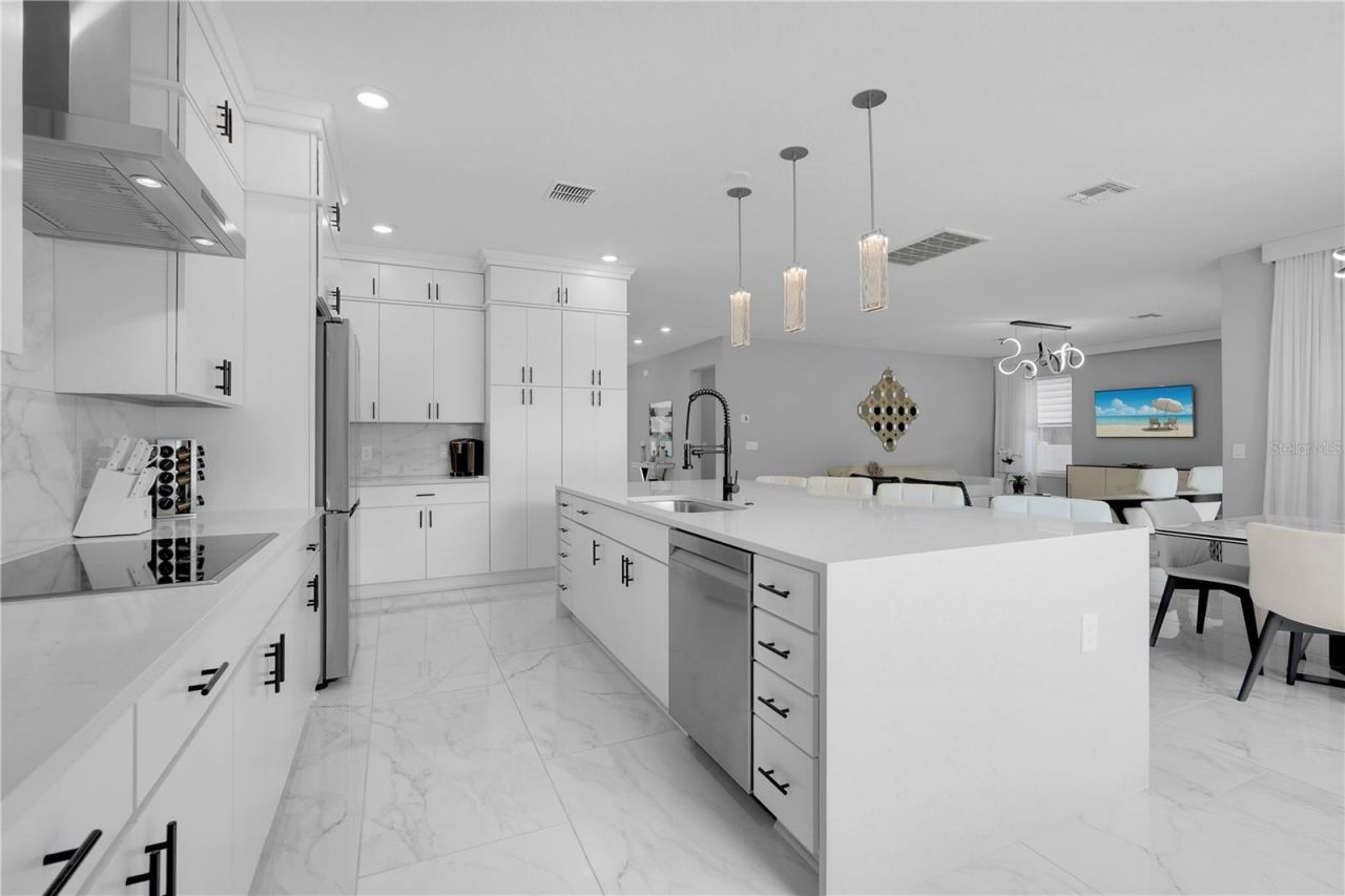 1805 S Fern Creek Avenue, Orlando, FL 32806 Photo